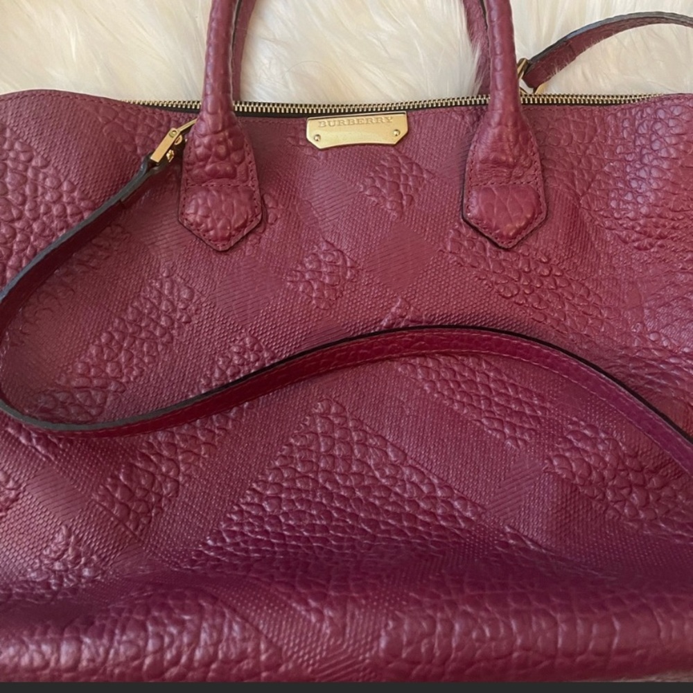 Embossed Dewsbury Grain Check w/ Strap